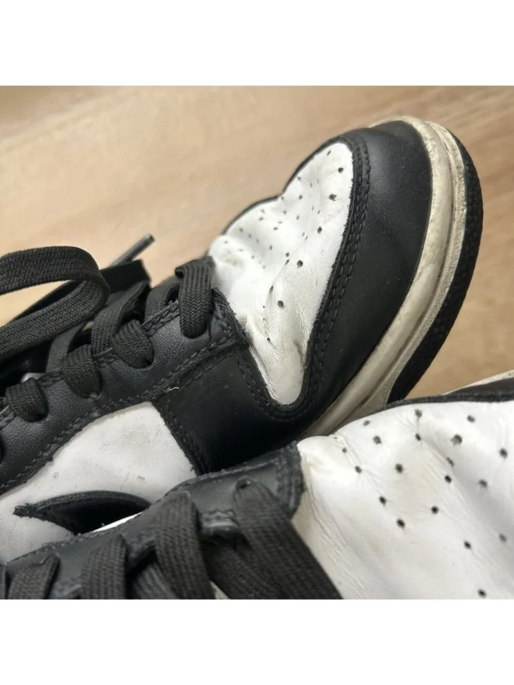 Nike Dunk Low Retro White Black Panda Lace-Up Sneakers Men's Size 8